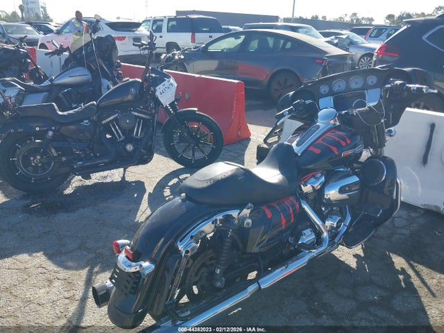 44382023 :رقم المزاد ، 1HD1KBC21NB642390 vin ، 2022 Harley-davidson Flhx مزاد بيع