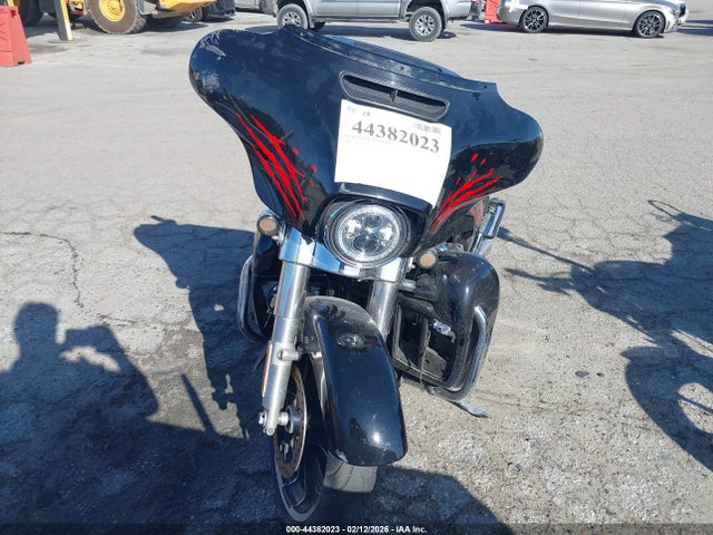 44382023 :رقم المزاد ، 1HD1KBC21NB642390 vin ، 2022 Harley-davidson Flhx مزاد بيع