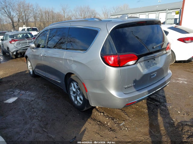 2018 Chrysler Pacifica Touring L Plus მანქანა იყიდება აუქციონზე, vin: 2C4RC1EG0JR333445, აუქციონის ნომერი: 44382025