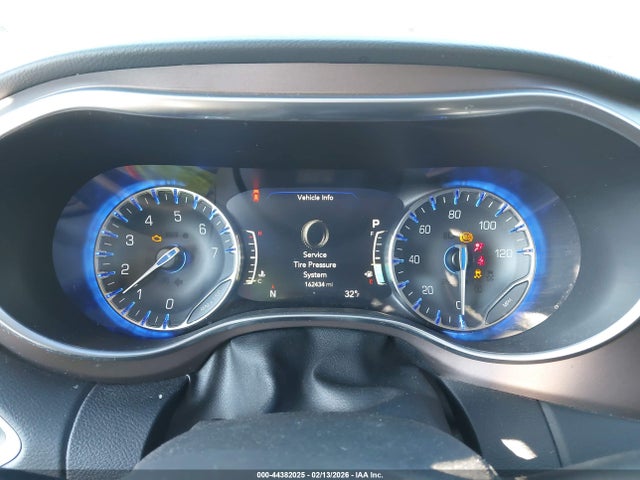 2018 Chrysler Pacifica Touring L Plus მანქანა იყიდება აუქციონზე, vin: 2C4RC1EG0JR333445, აუქციონის ნომერი: 44382025
