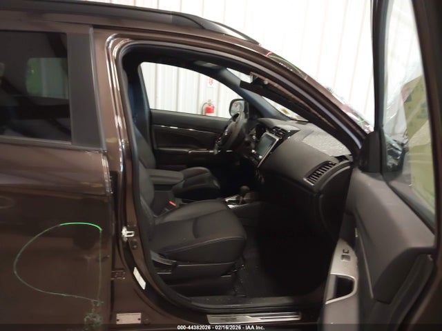 2025 MITSUBISHI OUTLANDER SPORT JA4ARVAWXSU006372 Photo 4