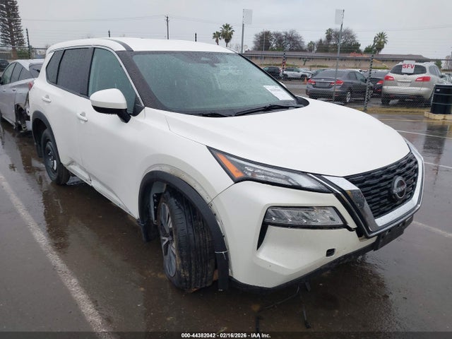 JN8BT3BA9PW427518 Nissan Rogue Sv Fwd
