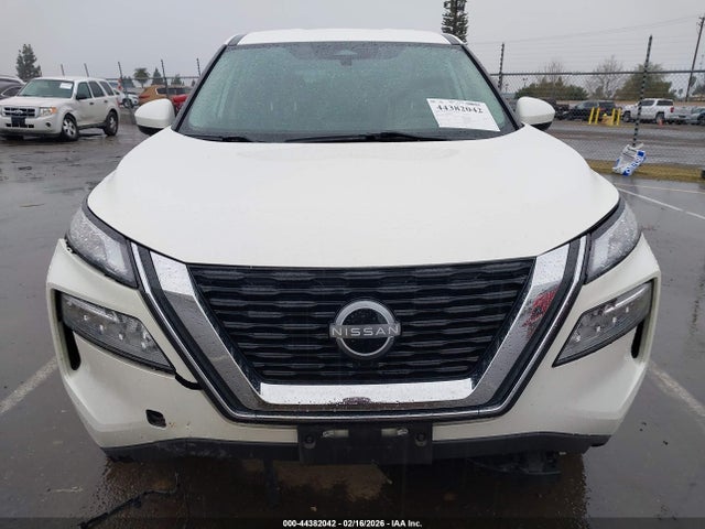 JN8BT3BA9PW427518 Nissan Rogue Sv Fwd