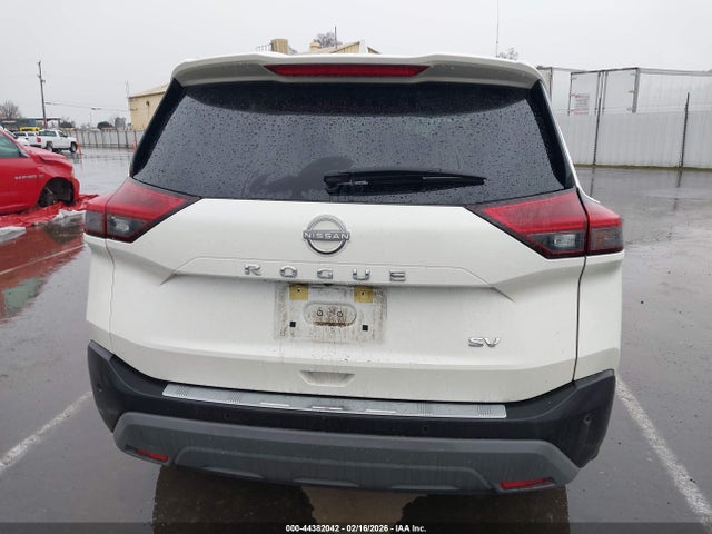 JN8BT3BA9PW427518 Nissan Rogue Sv Fwd
