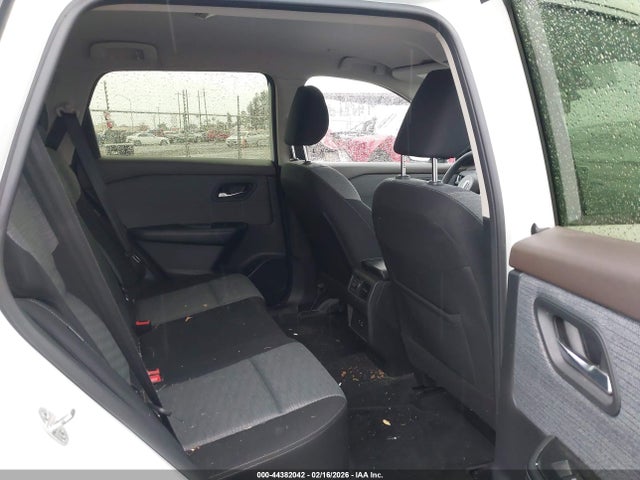 JN8BT3BA9PW427518 Nissan Rogue Sv Fwd