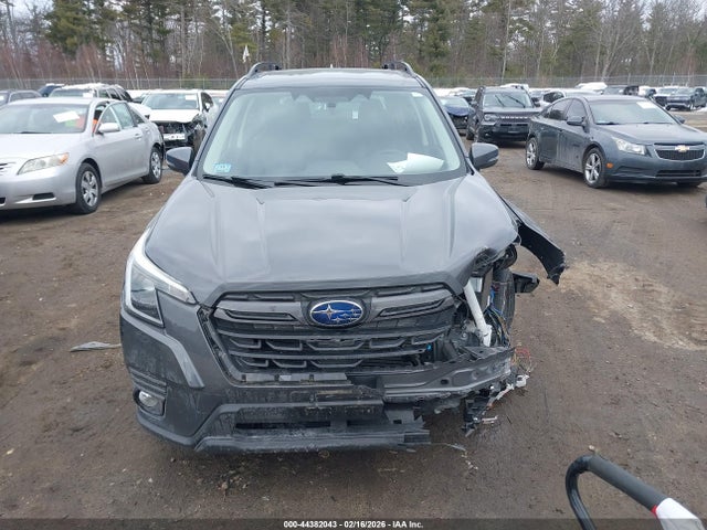 Subaru Forester Limited 2023 JF2SKAPC9PH549007 Image 13