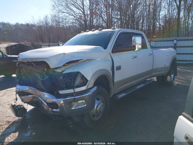 44382065 :رقم المزاد ، 3D73Y4CL0BG532159 vin ، 2011 Ram Ram 3500 Laramie مزاد بيع
