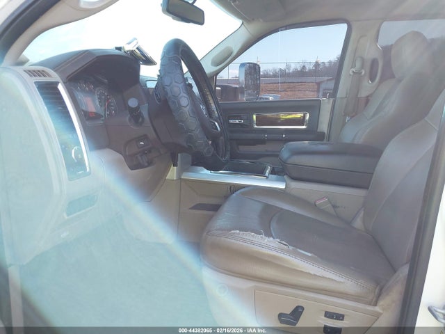 44382065 :رقم المزاد ، 3D73Y4CL0BG532159 vin ، 2011 Ram Ram 3500 Laramie مزاد بيع