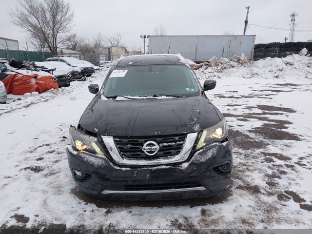 5N1DR2MMXHC910700 Nissan Pathfinder S