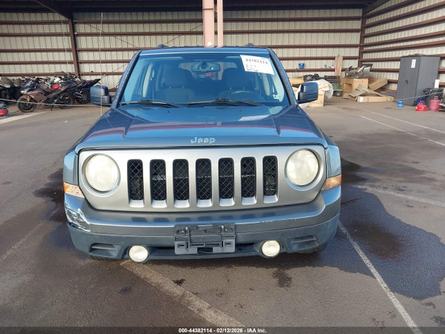 1C4NJPFA0ED633576 Jeep Patriot Latitude
