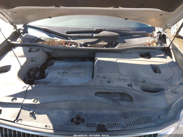 44382128 :رقم المزاد ، JTJBC1BA7B2045064 vin ، 2011 Lexus Rx 450h مزاد بيع