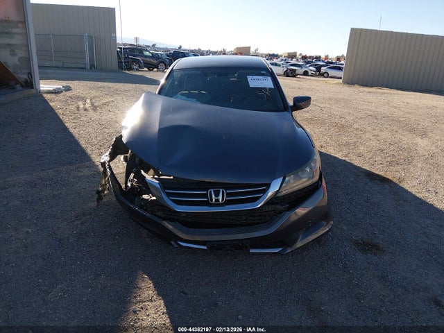 Продажа на аукционе авто 2015 Honda Accord Lx, vin: 1HGCR2F36FA228847, номер лота: 44382197