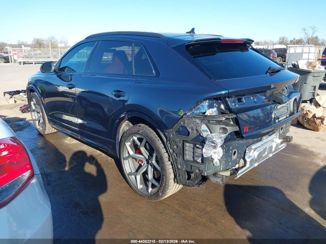 2025 AUDI RS Q8 WU1ARBF17SD039236 Photo 2
