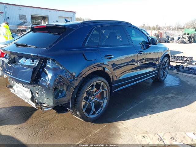 2025 AUDI RS Q8 WU1ARBF17SD039236 Photo 3