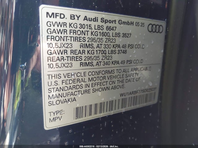 2025 AUDI RS Q8 WU1ARBF17SD039236 Photo 8