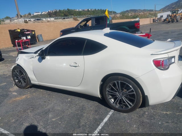 JF1ZNAA19G8709792 Scion FR-S