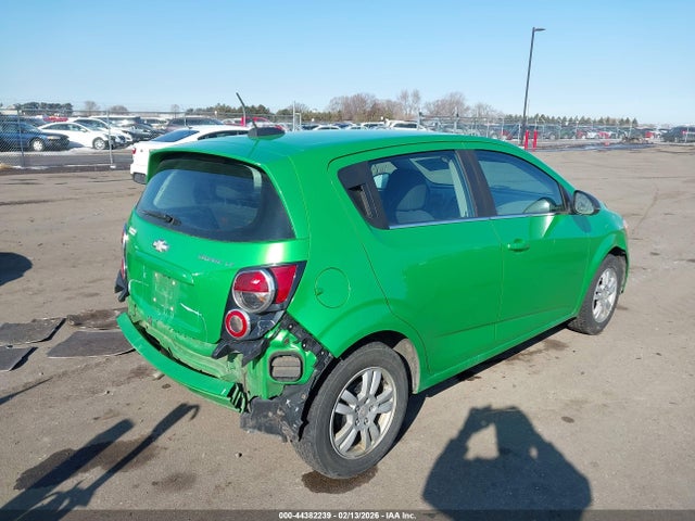 1G1JC6SH8F4132077 Chevrolet Sonic Lt Auto