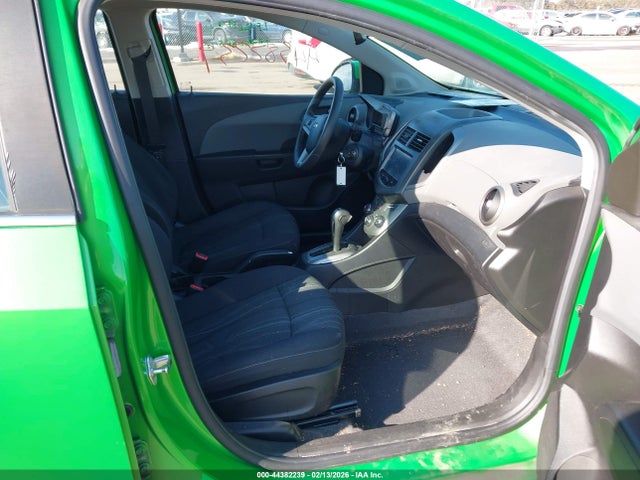 1G1JC6SH8F4132077 Chevrolet Sonic Lt Auto
