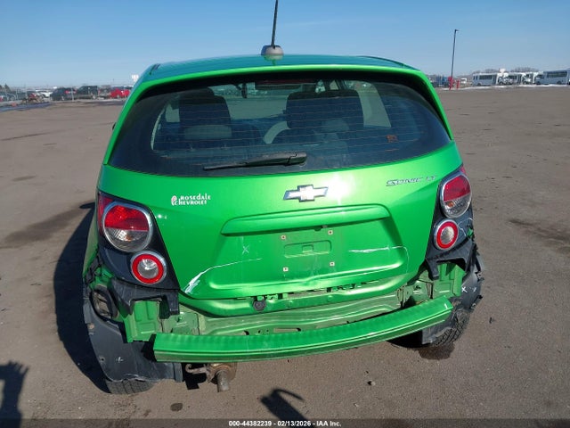 1G1JC6SH8F4132077 Chevrolet Sonic Lt Auto