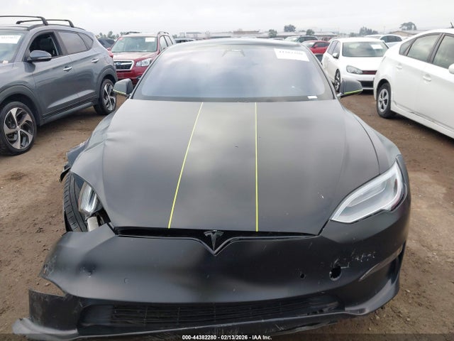 44382280 :رقم المزاد ، 5YJSA1E67MF431953 vin ، 2021 Tesla Model S Plaid Tri Motor All-wheel Drive مزاد بيع