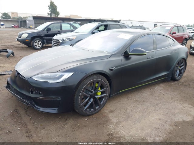 44382280 :رقم المزاد ، 5YJSA1E67MF431953 vin ، 2021 Tesla Model S Plaid Tri Motor All-wheel Drive مزاد بيع