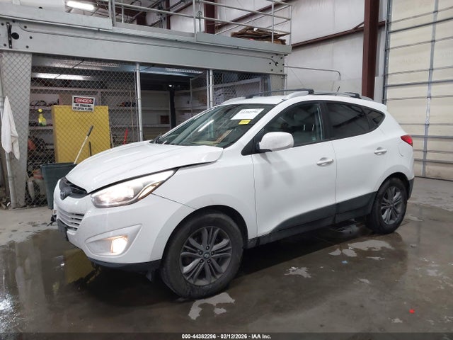 KM8JUCAG6FU978358 Hyundai TUCSON SE