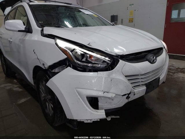 KM8JUCAG6FU978358 Hyundai TUCSON SE