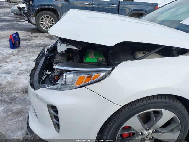 5XXGW4L23GG013271 KIA Optima Sx Turbo
