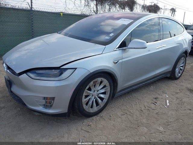 5YJXCDE20HF055732 Tesla Model X 100d/75d/90d