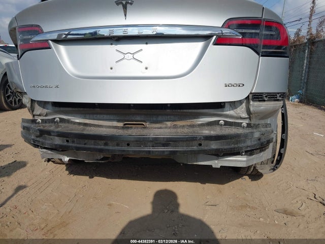 5YJXCDE20HF055732 Tesla Model X 100d/75d/90d