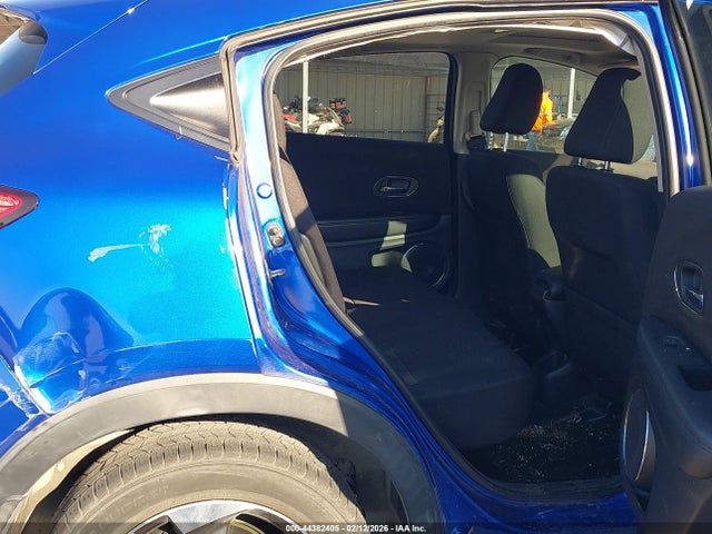 2018 HONDA HR-V 3CZRU5H54JG706212 Photo 7