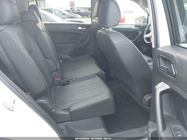 3VV6B7AX6RM229271 Volkswagen Tiguan 2.0t Wolfsburg Edition
