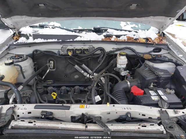 44382438 :رقم المزاد ، 1FMCU0D75BKC01887 vin ، 2011 Ford Escape Xlt مزاد بيع
