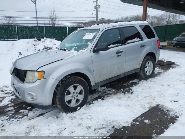 44382438 :رقم المزاد ، 1FMCU0D75BKC01887 vin ، 2011 Ford Escape Xlt مزاد بيع