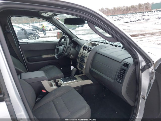 44382438 :رقم المزاد ، 1FMCU0D75BKC01887 vin ، 2011 Ford Escape Xlt مزاد بيع