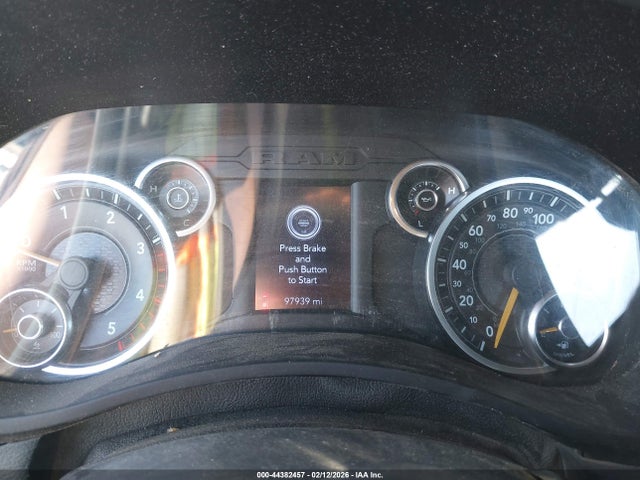 2021 Ram 2500 Big Horn  4x4 8' Box მანქანა იყიდება აუქციონზე, vin: 3C6UR5JL4MG628374, აუქციონის ნომერი: 44382457