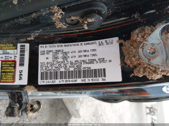 3TYCZ5AN5NT066935 Toyota Tacoma Trd Pro