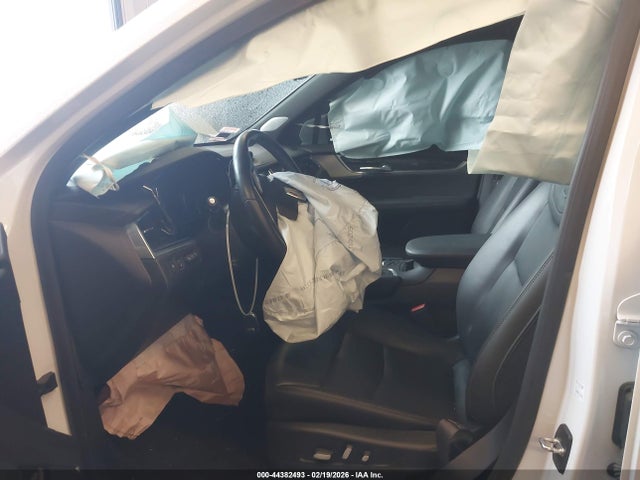 44382493 :رقم المزاد ، 1GYKPCRS3NZ142303 vin ، 2022 Cadillac Xt6 Fwd Premium Luxury مزاد بيع
