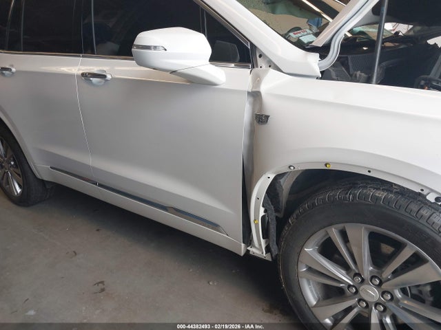 44382493 :رقم المزاد ، 1GYKPCRS3NZ142303 vin ، 2022 Cadillac Xt6 Fwd Premium Luxury مزاد بيع