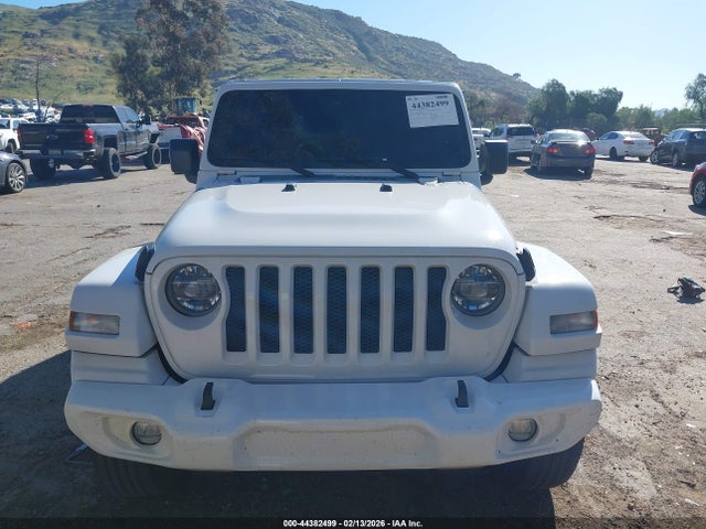 1C4HJXDN8MW704917 Jeep Wrangler Unlimited Sport S 4x4