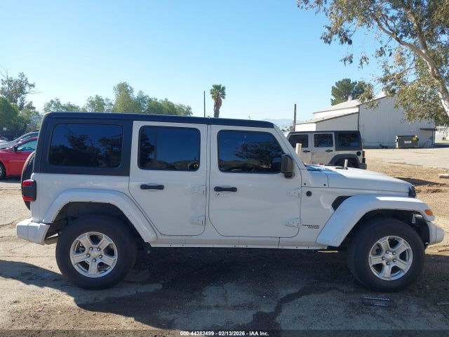 1C4HJXDN8MW704917 Jeep Wrangler Unlimited Sport S 4x4