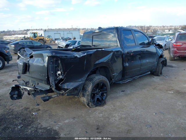 1C6SRFBT6MN729130 RAM 1500 Big Horn 4x4 6&#039;4 Box