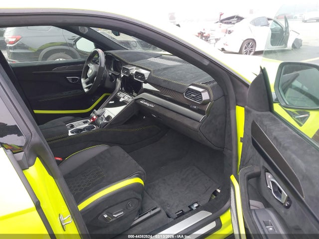 ZPBUC3ZL1PLA26907 Lamborghini Urus Performante