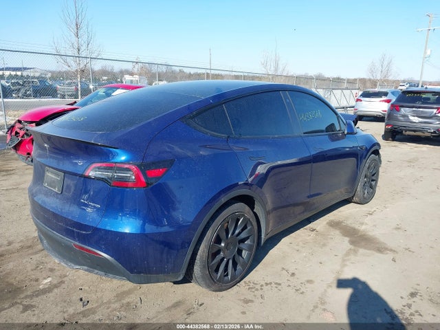 2021 TESLA MODEL Y 5YJYGAEE7MF283805 Photo 3