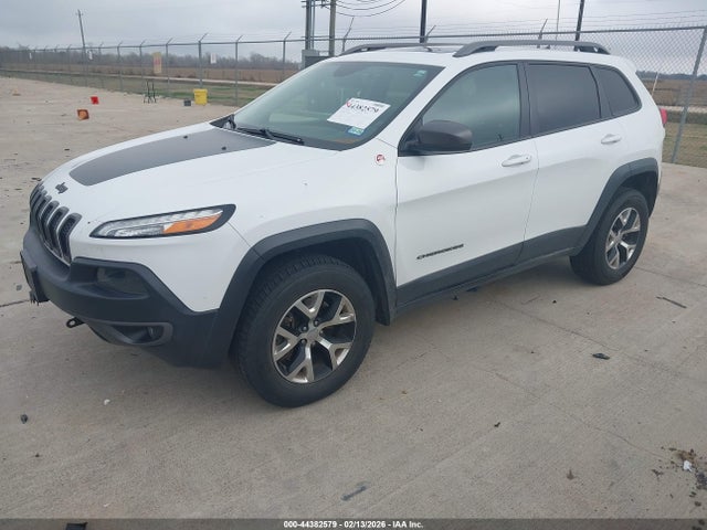 Jeep Cherokee Trailhawk 2015 1C4PJMBS3FW686820 Image 2