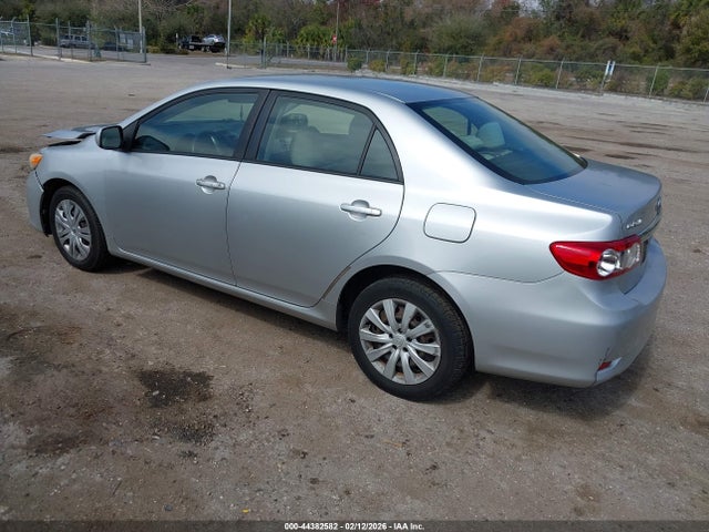 2012 TOYOTA COROLLA JTDBU4EE2C9173818 Photo 2