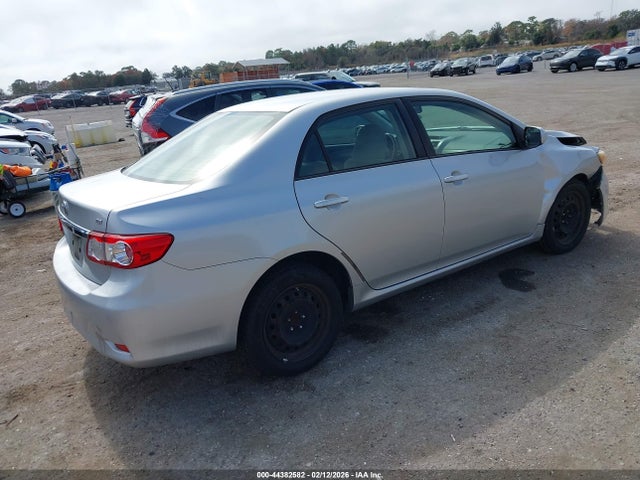 2012 TOYOTA COROLLA JTDBU4EE2C9173818 Photo 3
