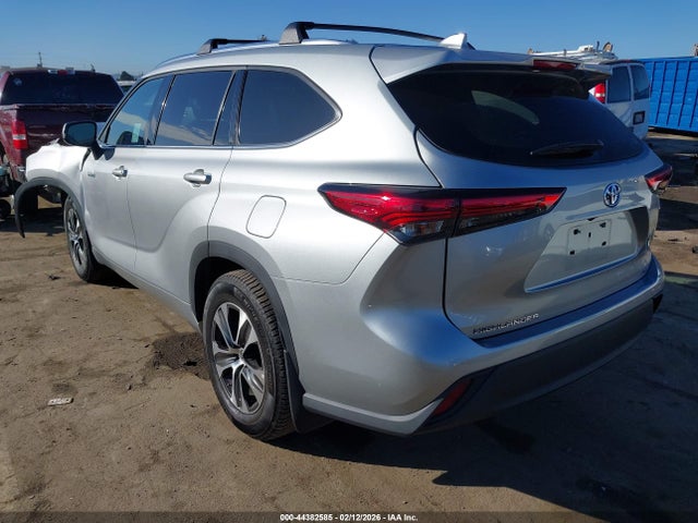 5TDGARAH6MS505550 Toyota Highlander Hybrid Xle