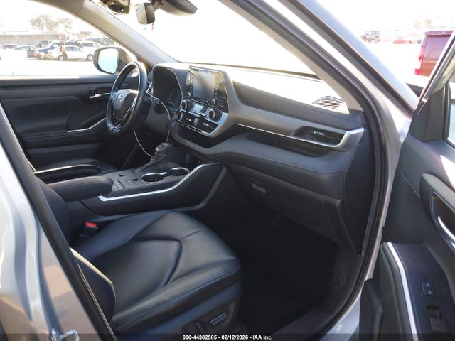 5TDGARAH6MS505550 Toyota Highlander Hybrid Xle