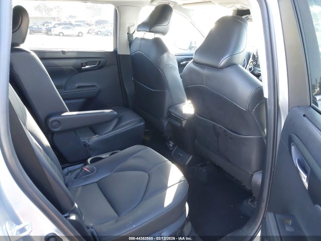 5TDGARAH6MS505550 Toyota Highlander Hybrid Xle